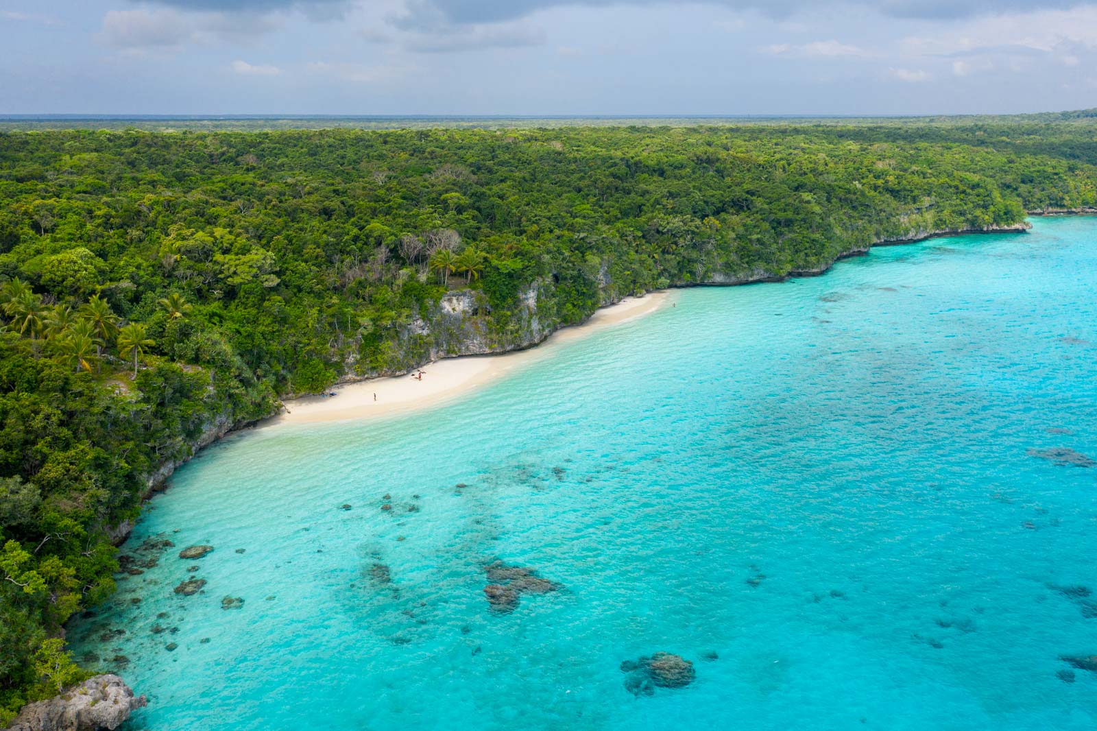 lifou kiki beach